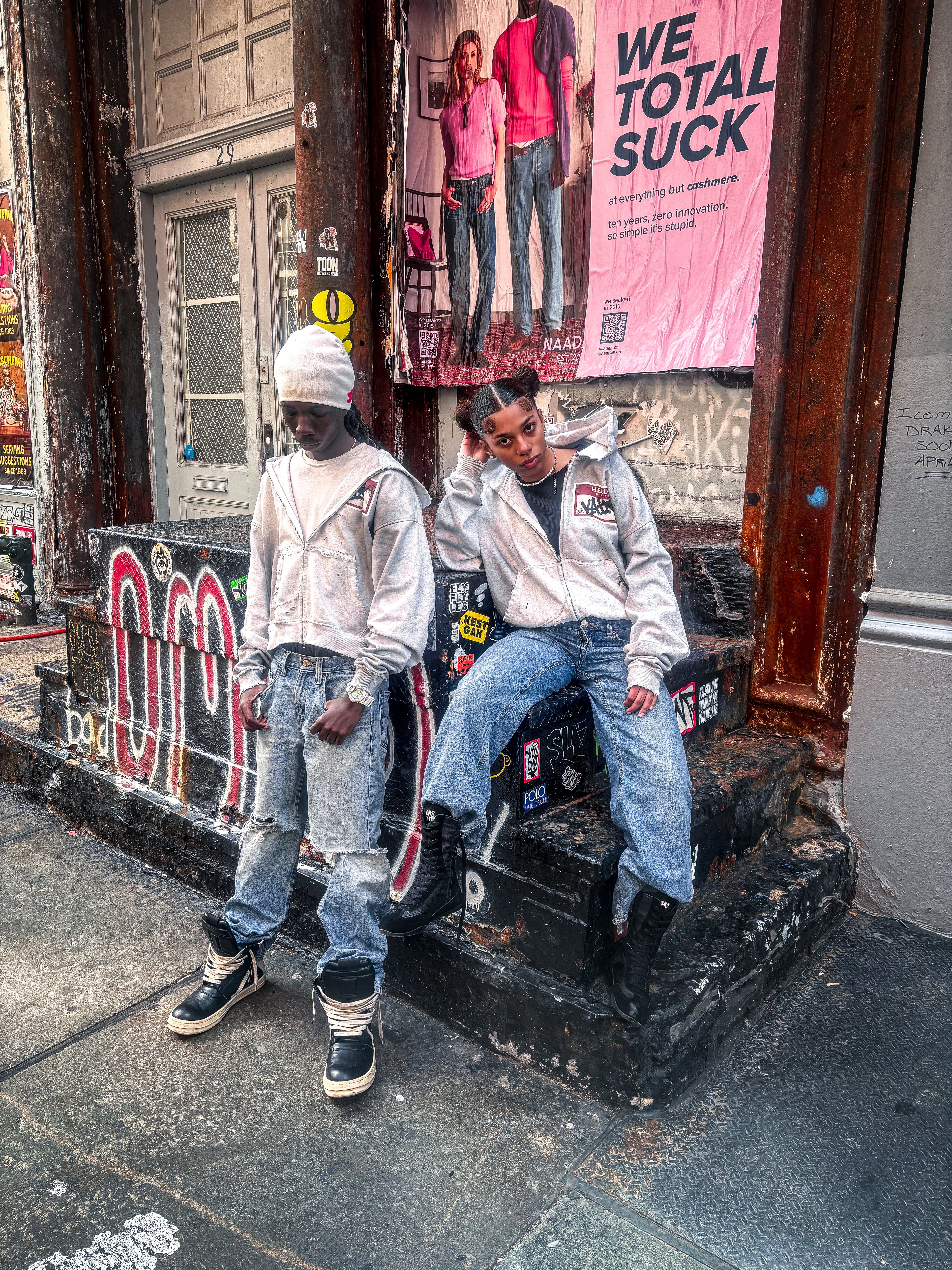 *HELLO VAINT* DISTRESSED HOODIE IN GREY